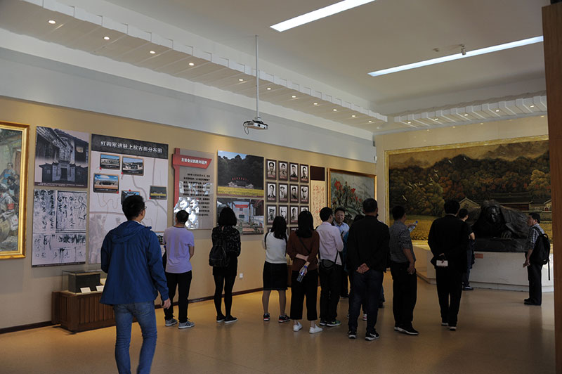 开云手机注册_开云（中国）党支部组织党员干部赴古田参观学习