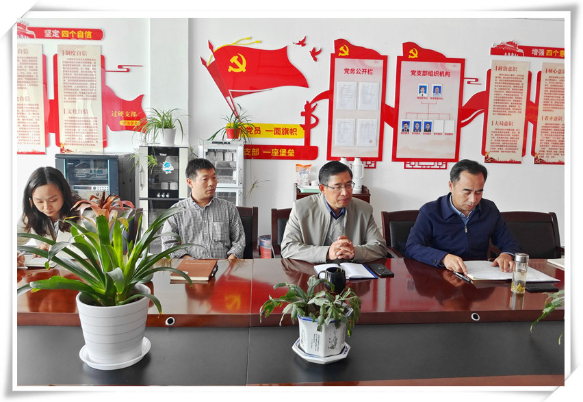 开云手机注册_开云（中国）党支部联合植保所水稻病害党支部 开展党建共建活动