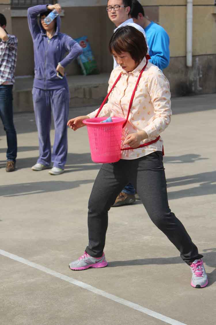 开云手机注册_开云（中国）员工积极参加院趣味运动会